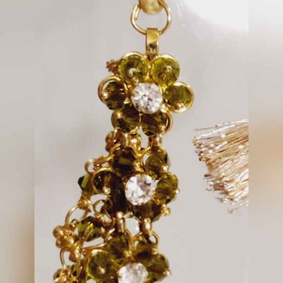 Vintage Asian peridot crystal flower adjustable silk tassel necklace flower 60's - Picture 15 of 16